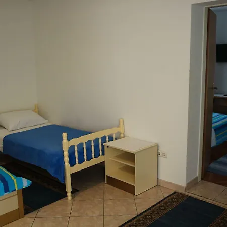 Apartments Zdravko - 150 M From Sandy Beach Duce Exterior photo