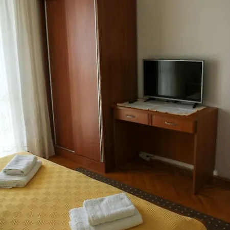 Apartments Zdravko - 150 M From Sandy Beach Duce Exterior photo