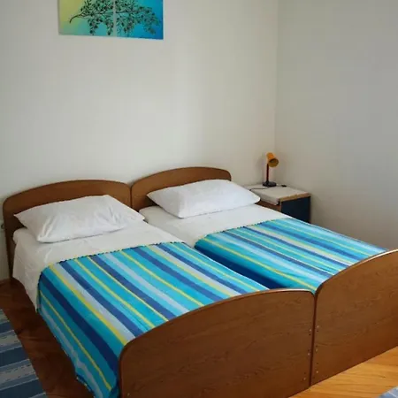 Apartments Zdravko - 150 M From Sandy Beach Duce Exterior photo
