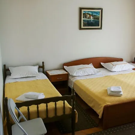 Apartments Zdravko - 150 M From Sandy Beach Duce Exterior photo