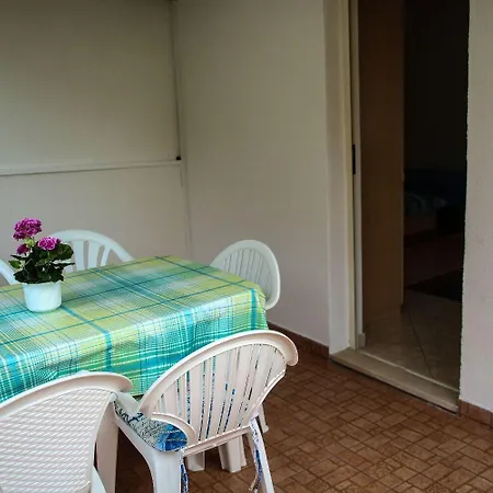Apartments Zdravko - 150 M From Sandy Beach Duce Exterior photo