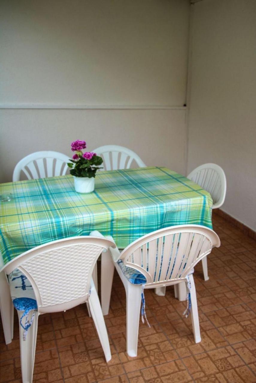 Zdravko - 150 M From Sandy Apartment